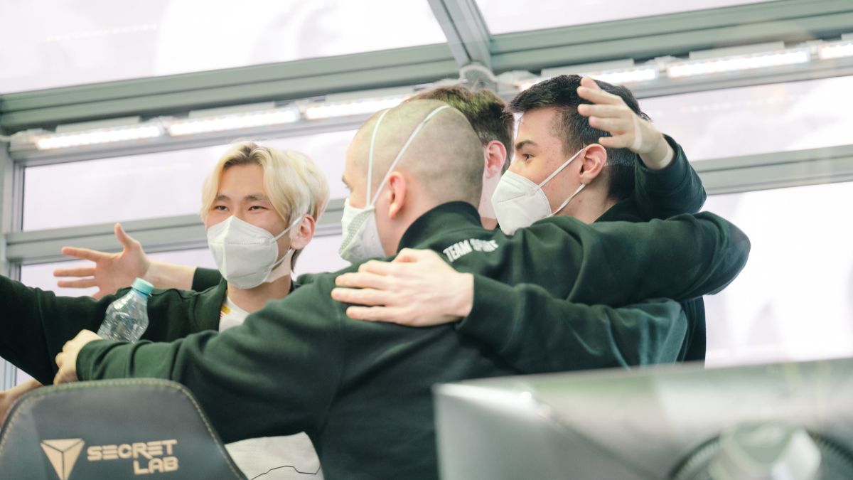 New hero announced and underdogs conquer top three : TI Playoffs Day 5