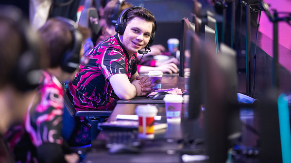 MOUZ setzt auf frühere UoL-Profis - sOAZ in der Prime League