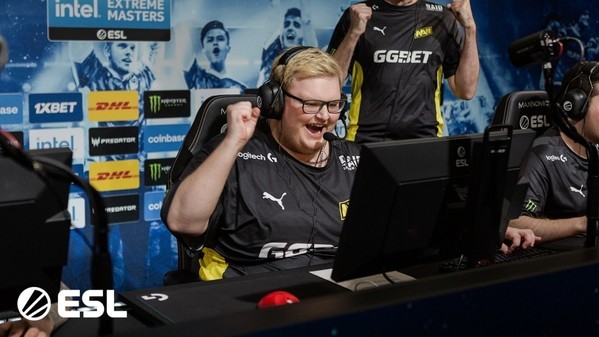 NAVI setzt Ausrufezeichen - FaZe siegt bei ropz-Rückkehr