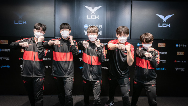 Neuer LCK-Rekord: T1 nimmt Kurs auf 18:0-Split