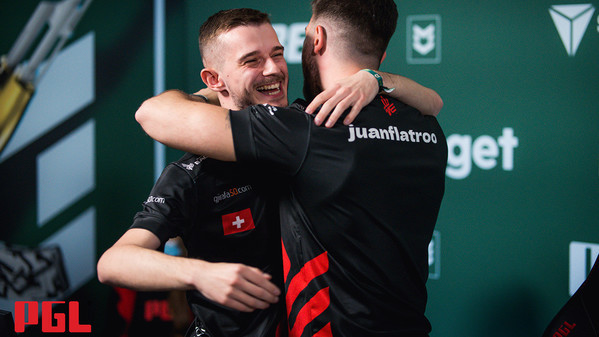 Major-Märchen geht weiter: Bad News Eagles erreichen Legends Stage