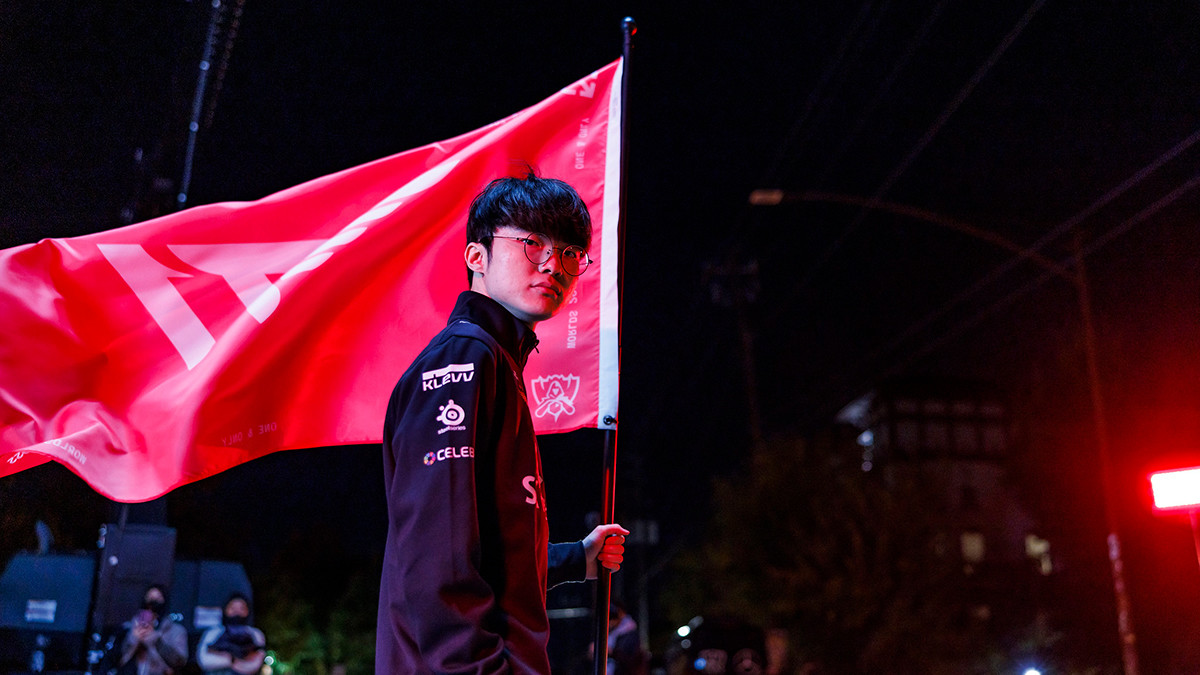 Erfolgsgeschichte geht weiter: Faker unterschreibt neuen Vertrag bei T1