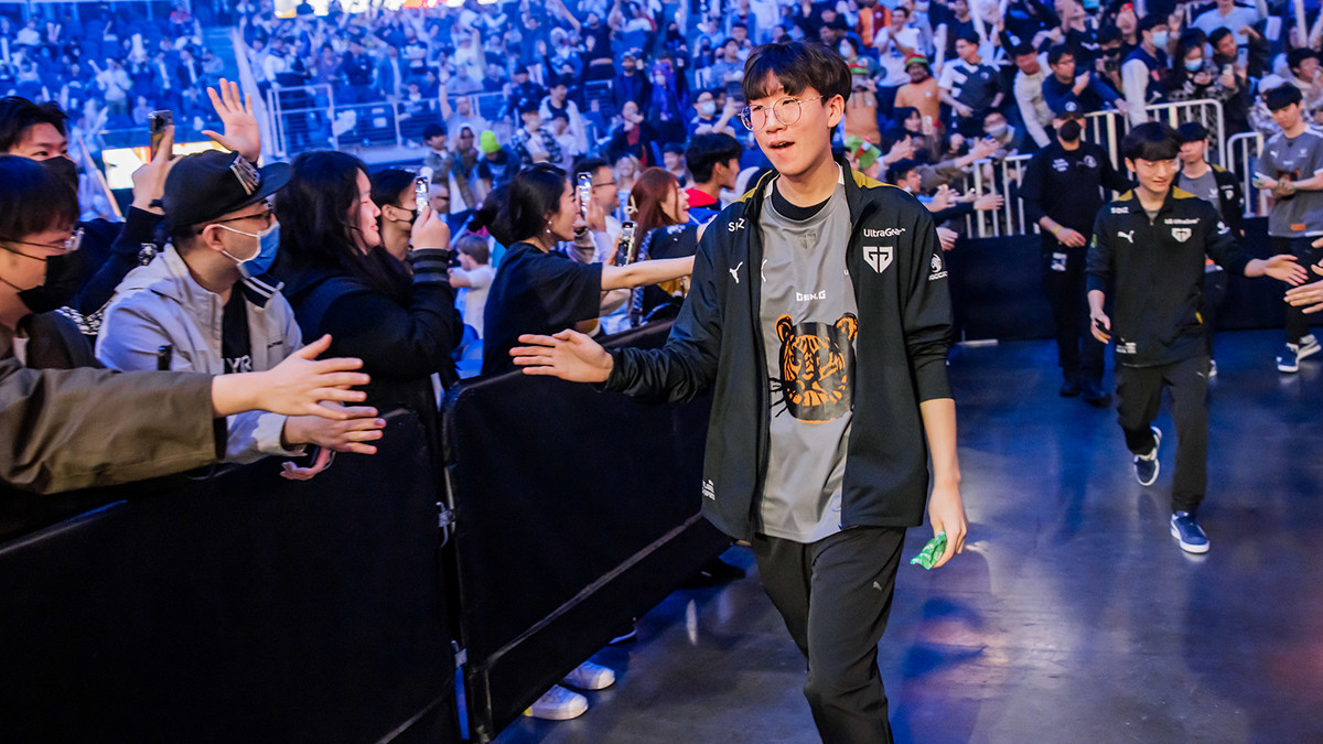 Ex-World-Champions Ruler und Rookie bei Top-Teams in China