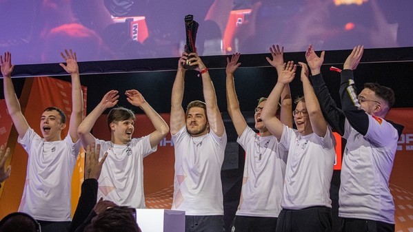 BIG Academy gewinnt die ESL Herbstmeisterschaft in Overtime-Krimi