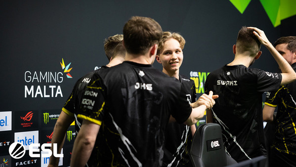 m0NESY schießt G2 zum Sieg - auch C9 und Outsiders gelingt EPL-Start