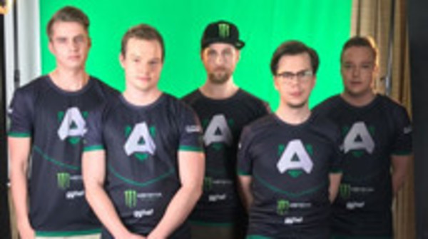 Only 4 teams survive the groupstages and Alliance is not one of them