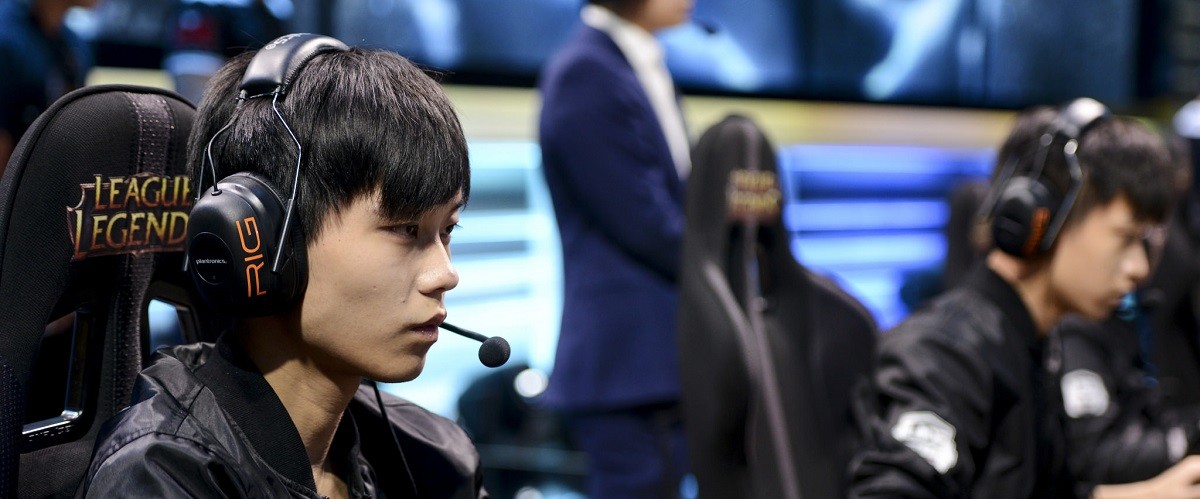 Koro1 wechselt von EDward Gaming zu Royal Never Give Up