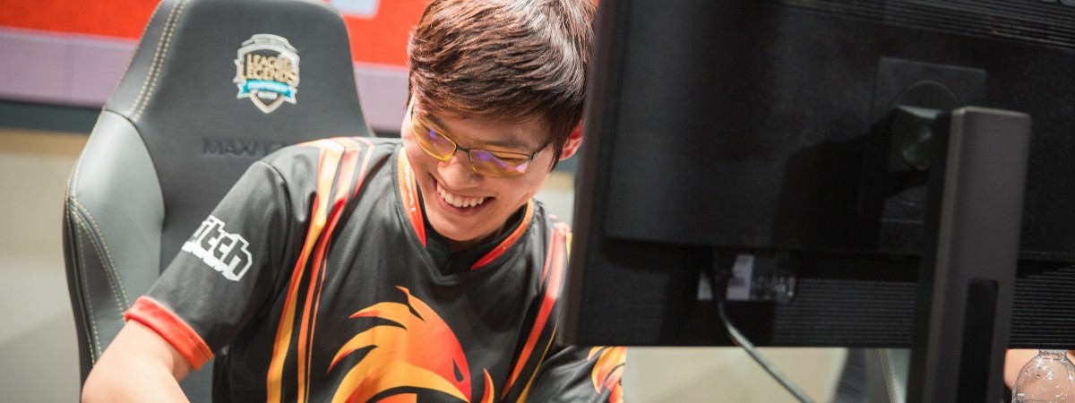 Phoenix1 stoppt schwarze Serie mit MikeYeungs Nidalee
