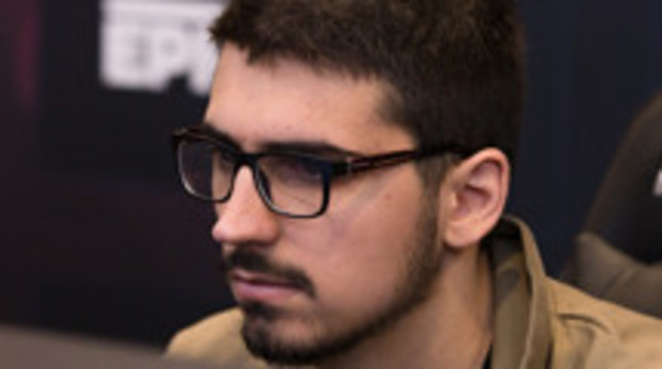 Mini-shuffle set off as Saksa steps down from MoF