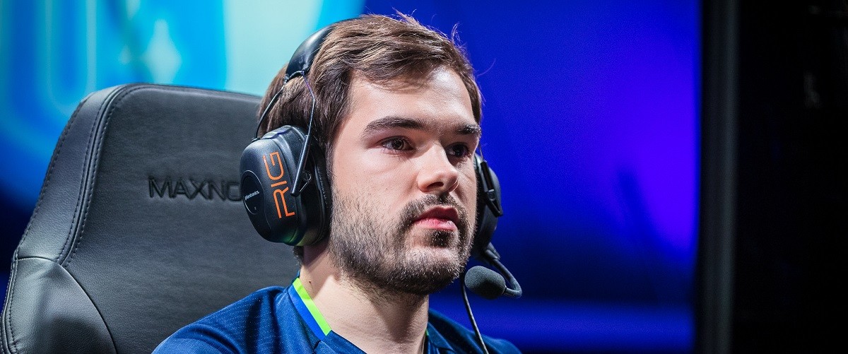 Airbus stellt Ex-Schalker Steve als Coach vor