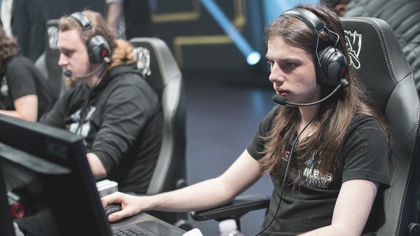 Likkrit: Albus NoX hat uns betrogen