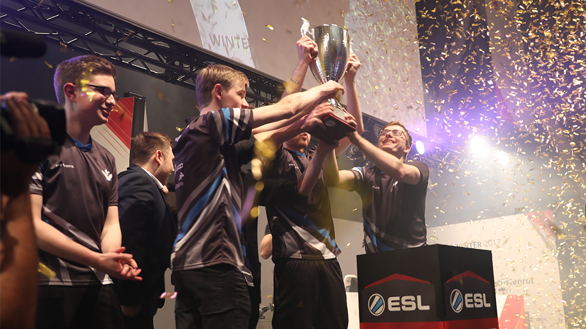 SPGeSports wird erster ESL-Meister aus der Schweiz
