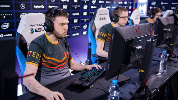 compLexity and Effect are the first Katowice eliminations