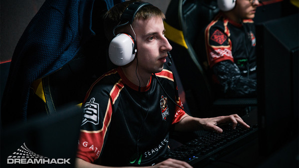 Empire go from tilt to triumph in DreamLeague win