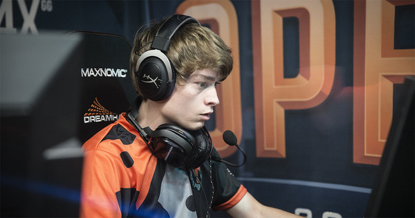 AZK und swag wollen neues Team bilden