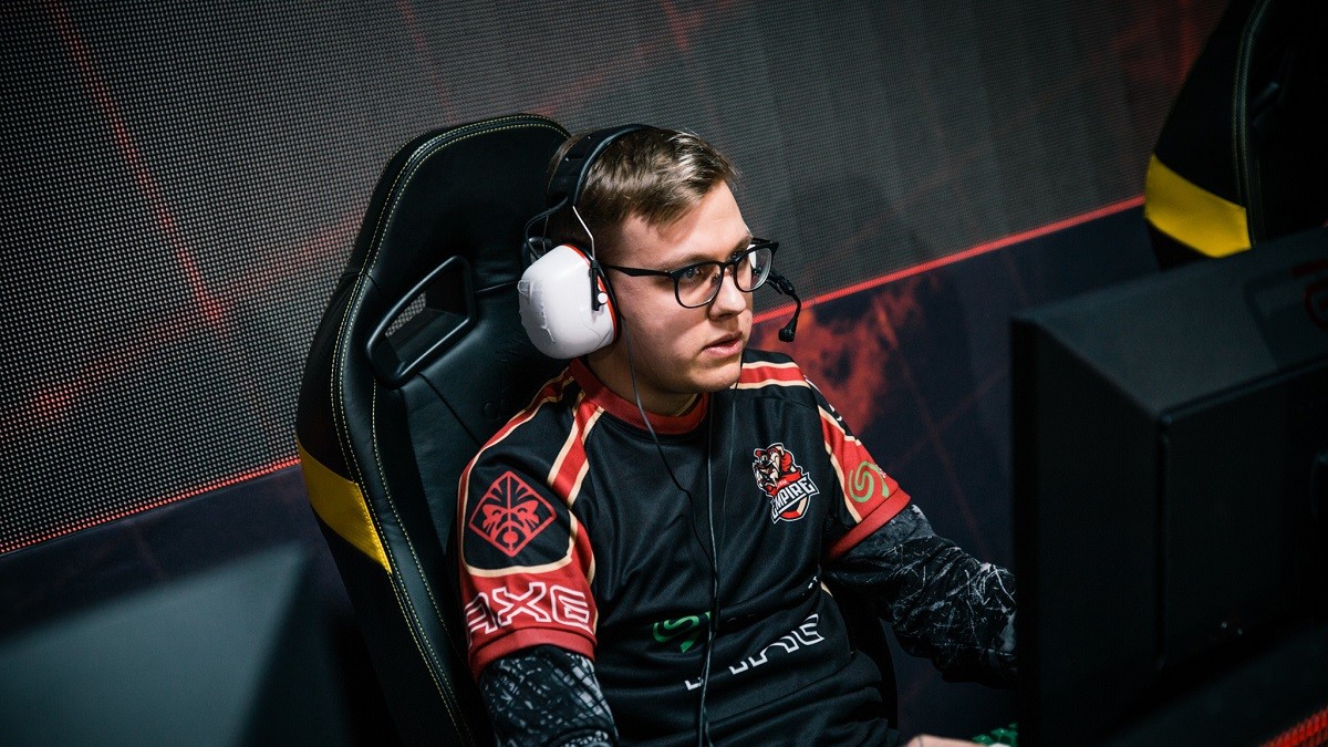 fn departs - only three players remain at Team Empire