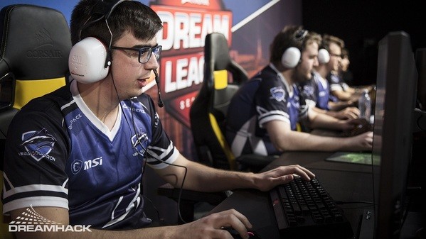 Can Dendi help Vega stay alive in the Lower Bracket?