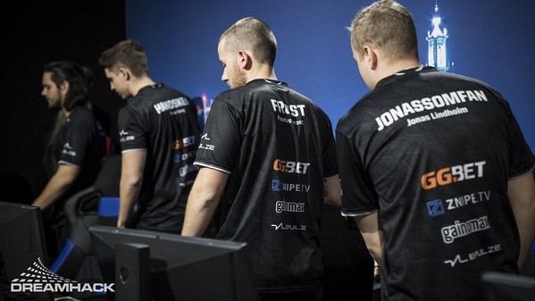 Rooons and Final Tribe can't keep up with the pace