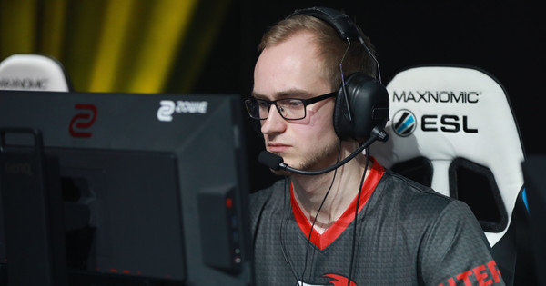 aTTaX komplett deutsch in Oldenburg *Update*