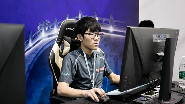 EHOME on their way to Bucharest Minor