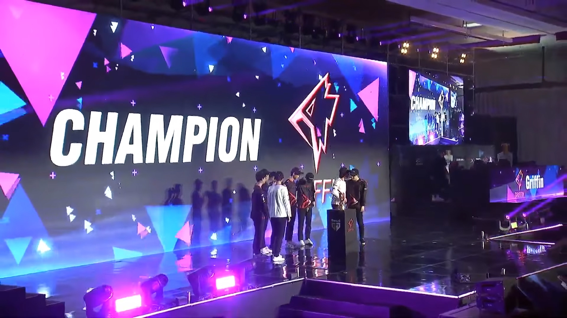 LCK-Titelanwärter Griffin bindet alle Spieler langfristig