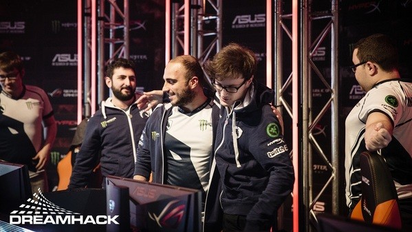 Apex Legends and Miracle as the best player in the world - Macau highlights