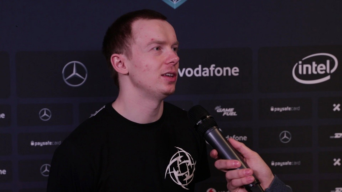 We asked the Pros: Who should cast their TI Grand Finals?