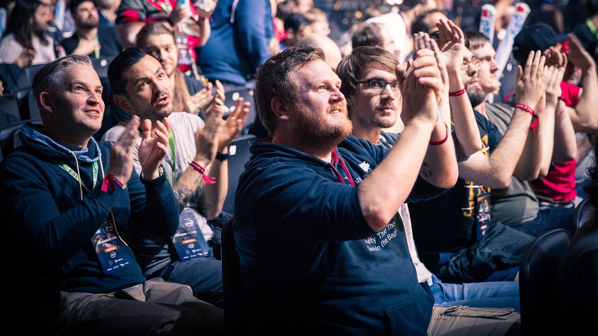 Four of the loudest crowds in Dota 2