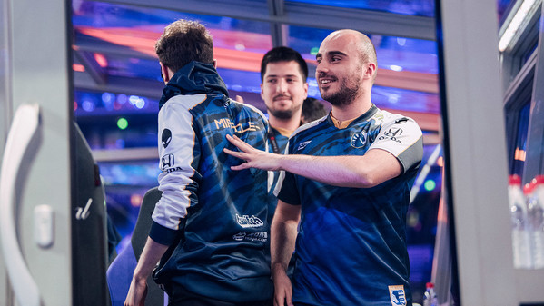 Liquid stomp EG in second game - another TI victory incoming?