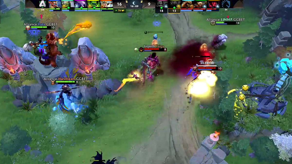 EE trapped, iceiceice displays fairplay: Qualifier highlights