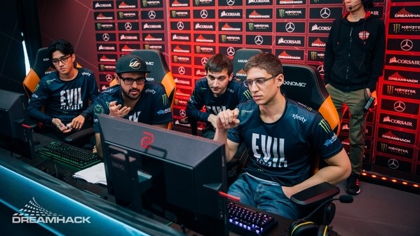 EG surprise with turnaround, NoPing stay undefeated: ESL One Online standings