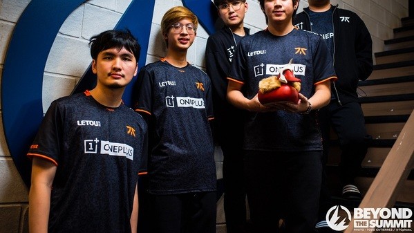 Fnatic stomp SEA region in BTS Pro Series