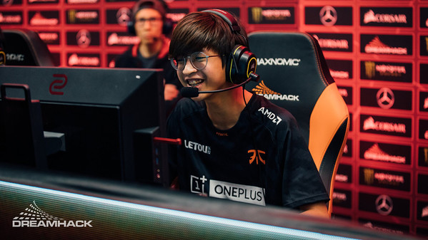 23savage reaches 11k MMR as second player in the world