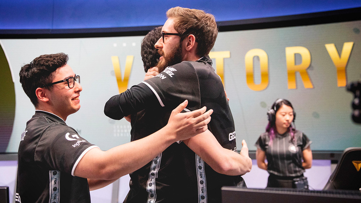 TSM im LCS-Finale: Bjergsen und Co. drehen Serie gegen Team Liquid