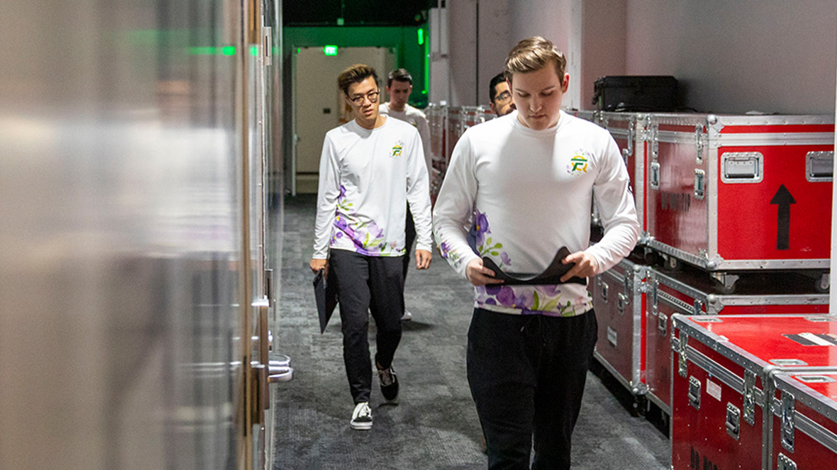 FlyQuest ohne Chance: PowerOfEvil und Co. unterliegen Top Esports