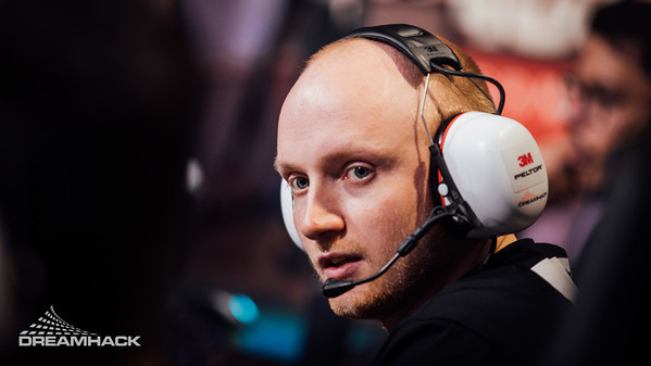 5men squad surrounding Misery disbands mid-tournament