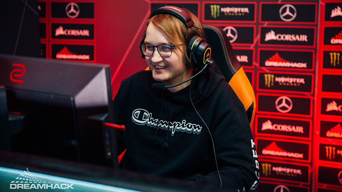 Secret take down Alliance with triple Rapier strategy