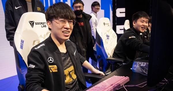 MSI-Champion RNG letzter Worlds-Teilnehmer aus China