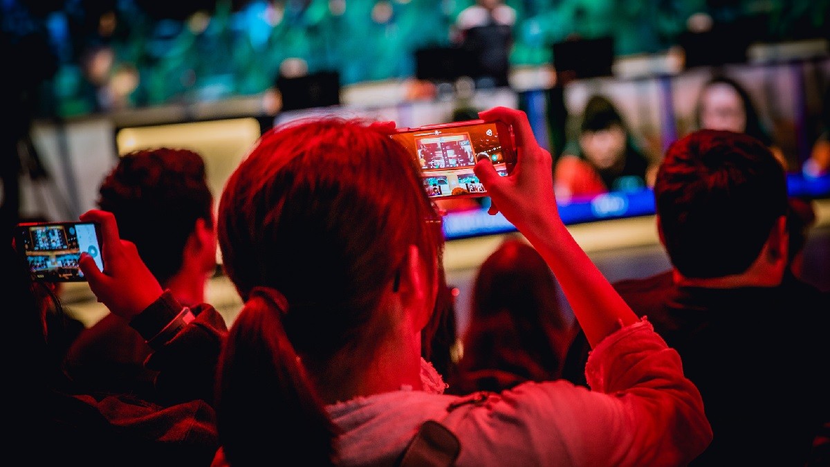 ESPN "Clutch City Gaming" und "100 Thieves" entern die NA LCS