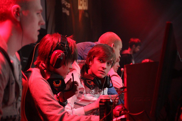 4asc looked shaky in their game versus vp.polar